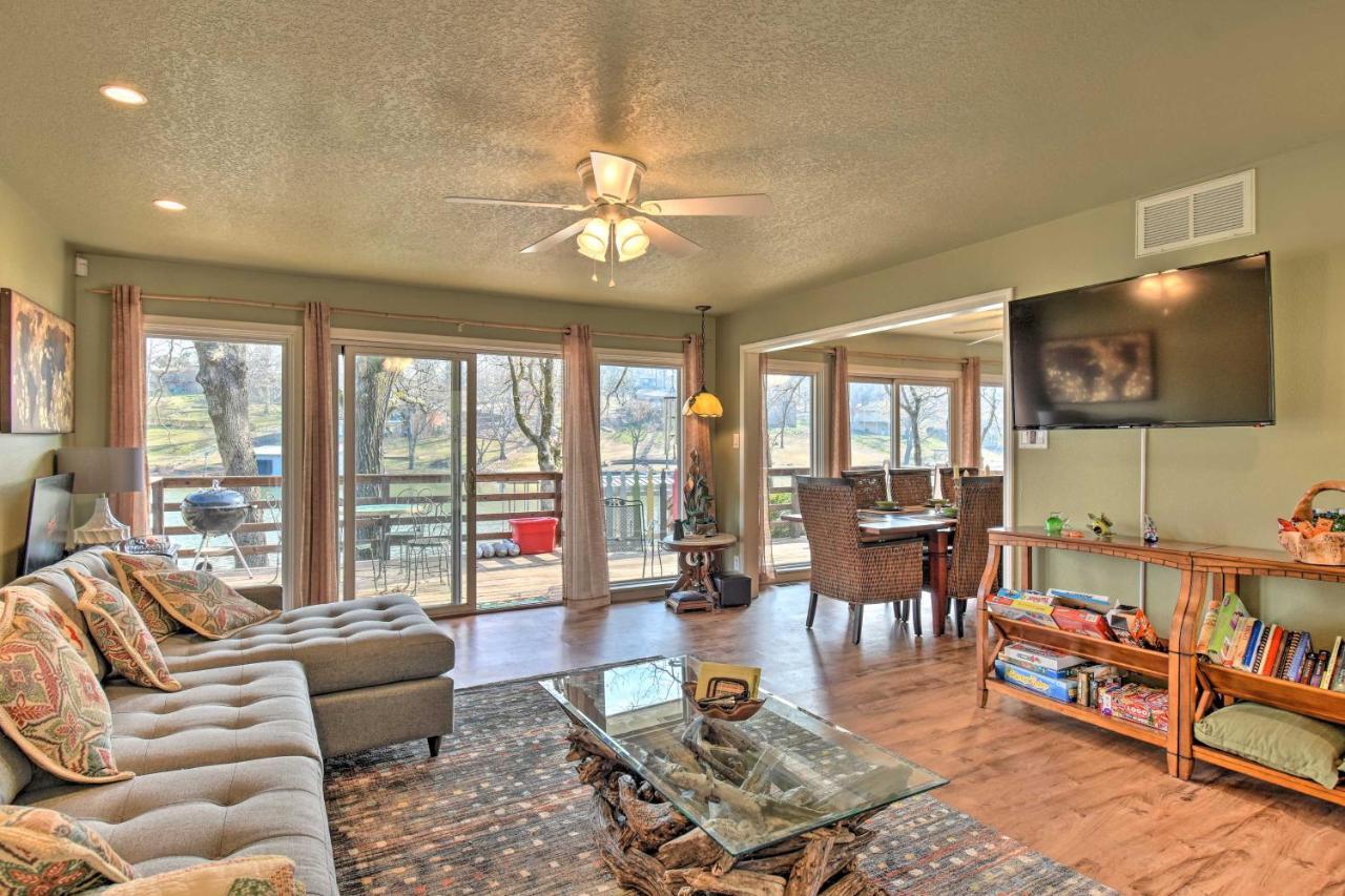 Lakefront Hot Springs Home With Updated Deck And Dock! Extérieur photo